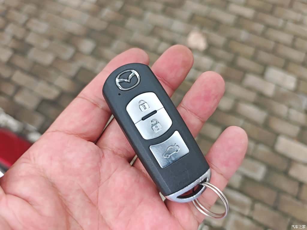 Mazda Mazda3, 2018 9