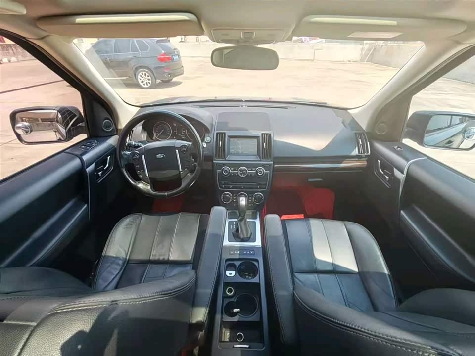 Land Rover Freelander 2