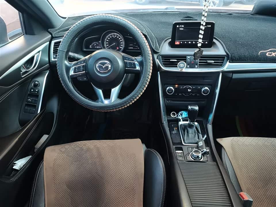 Mazda CX-4