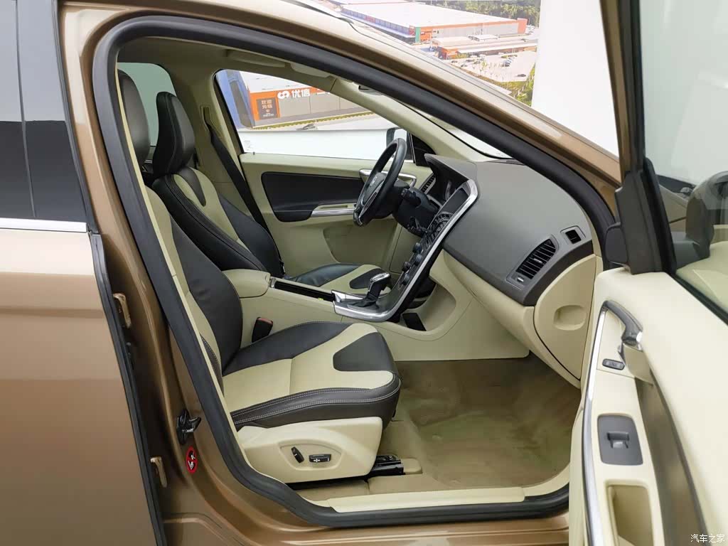 Volvo XC60, 2013 23