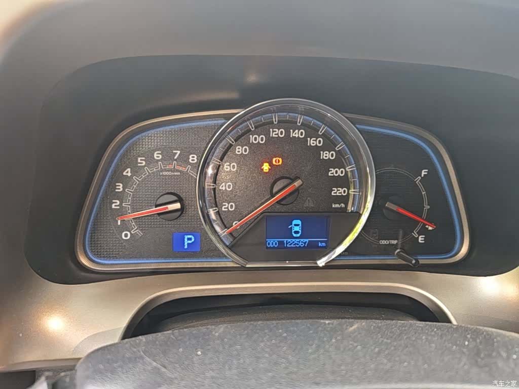 Toyota RAV4, 2015 8