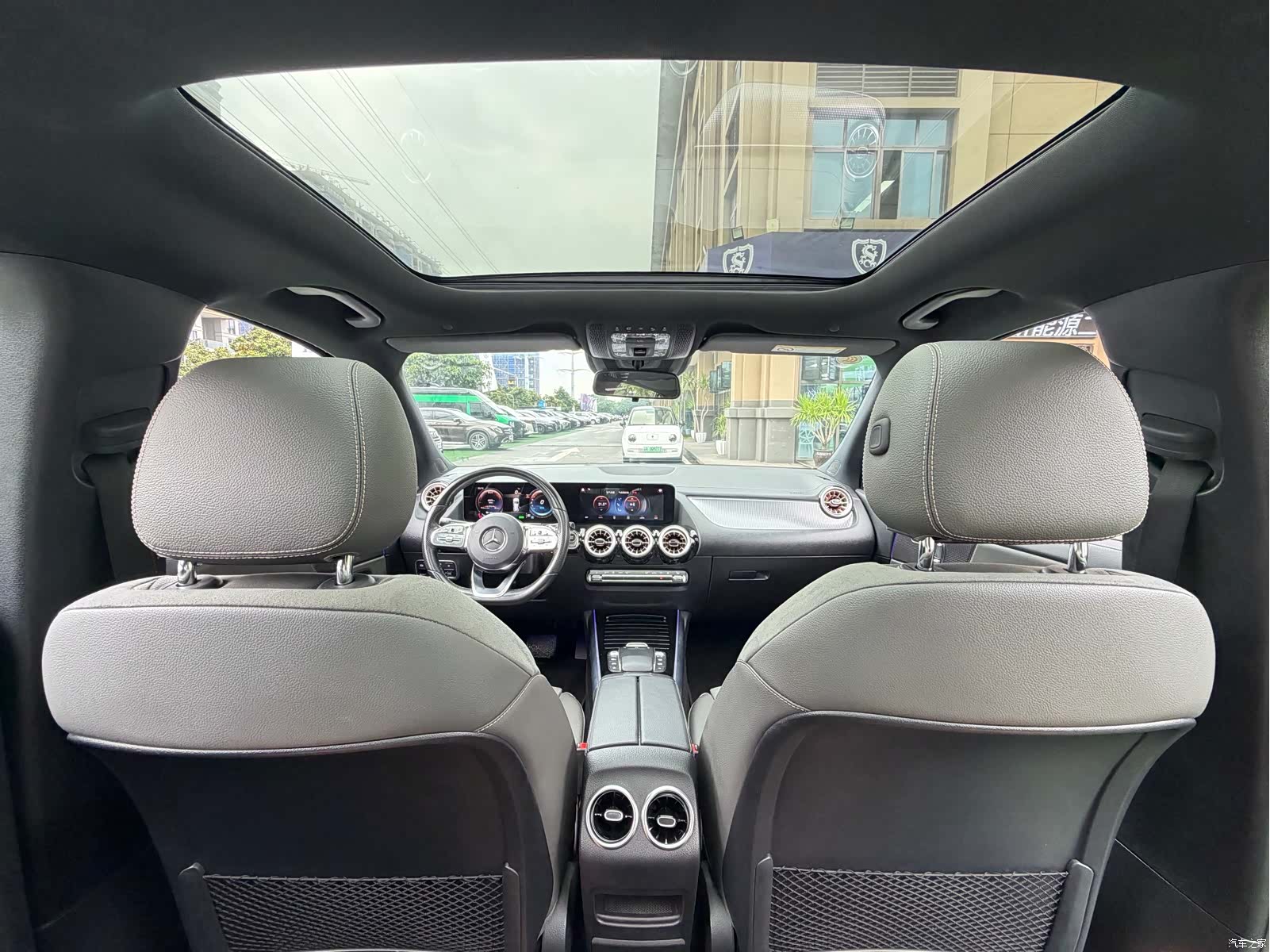 Mercedes-Benz EQA, 2022 7