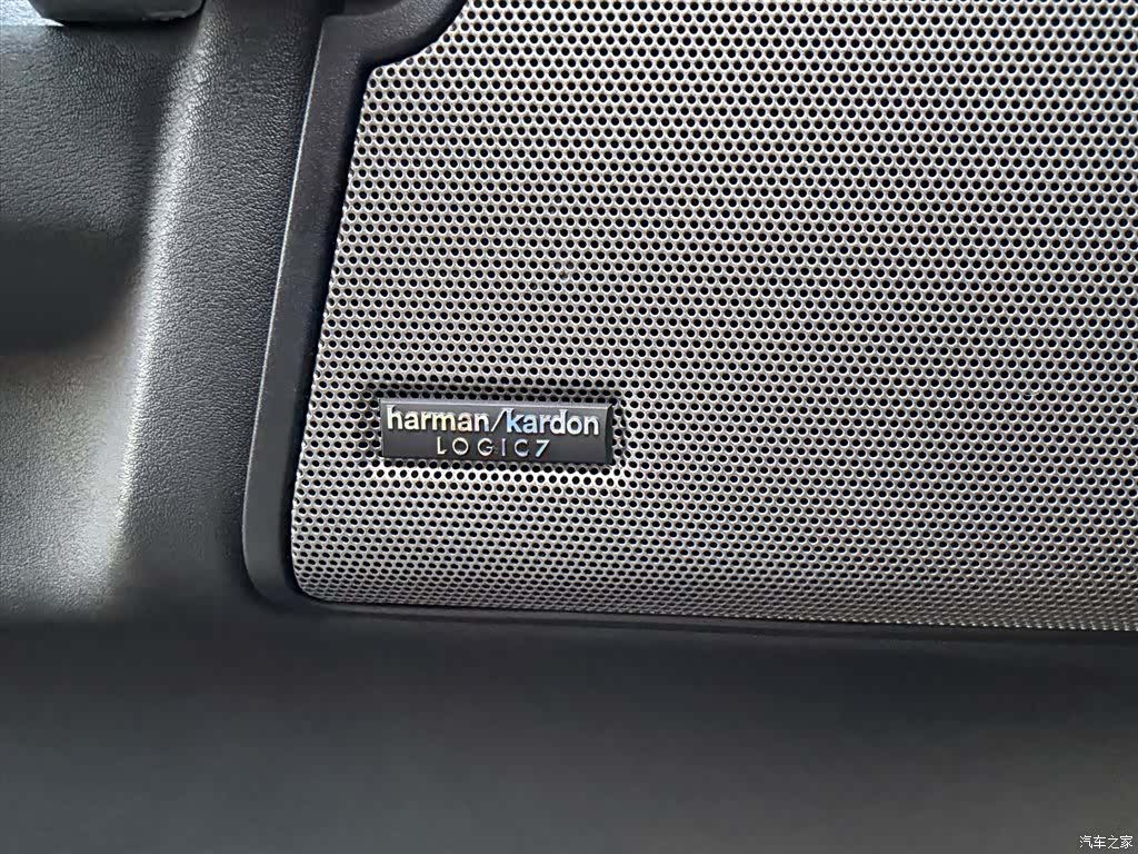 Land Rover Discovery, 2011 10