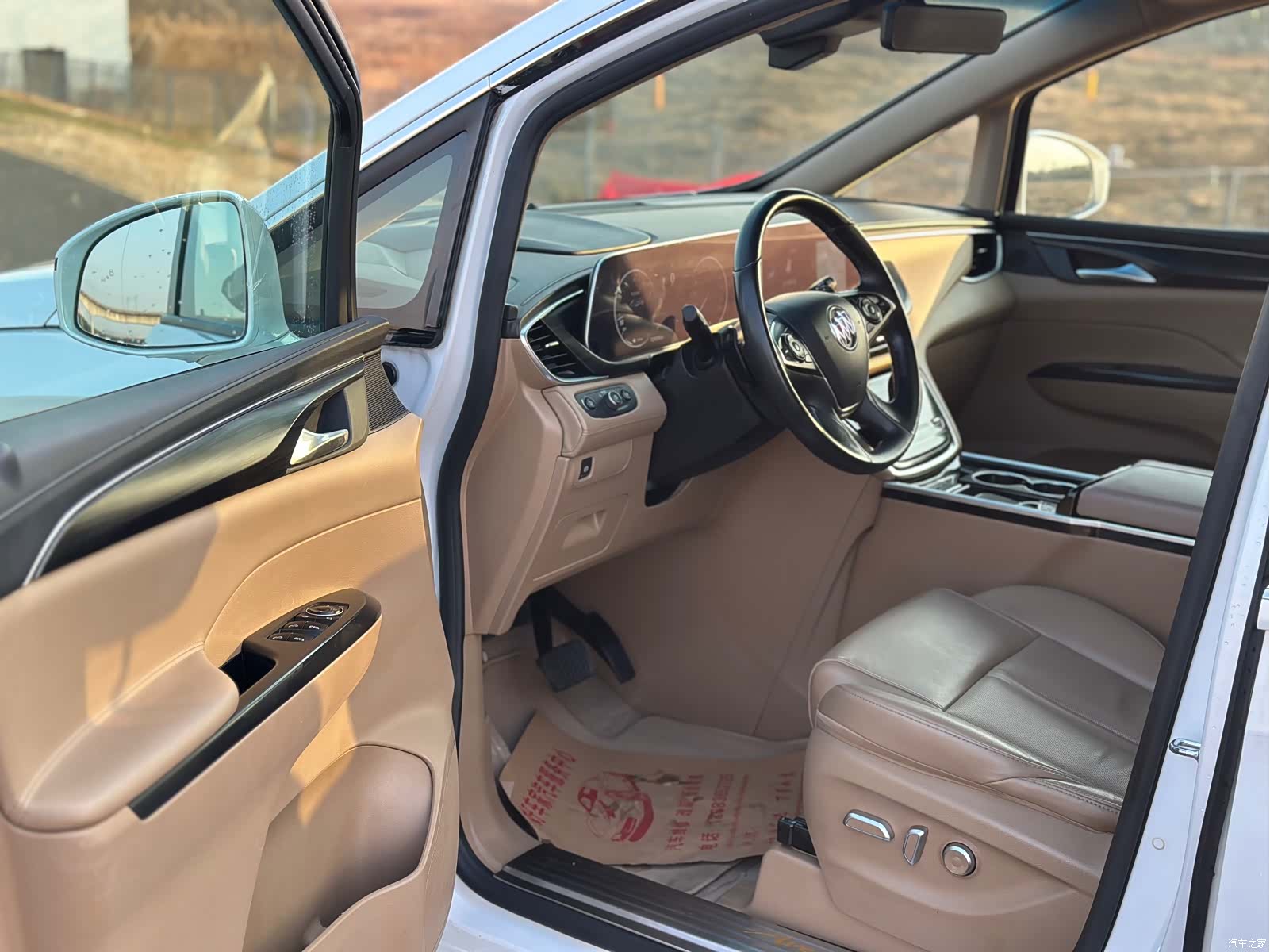Buick GL8, 2021 4