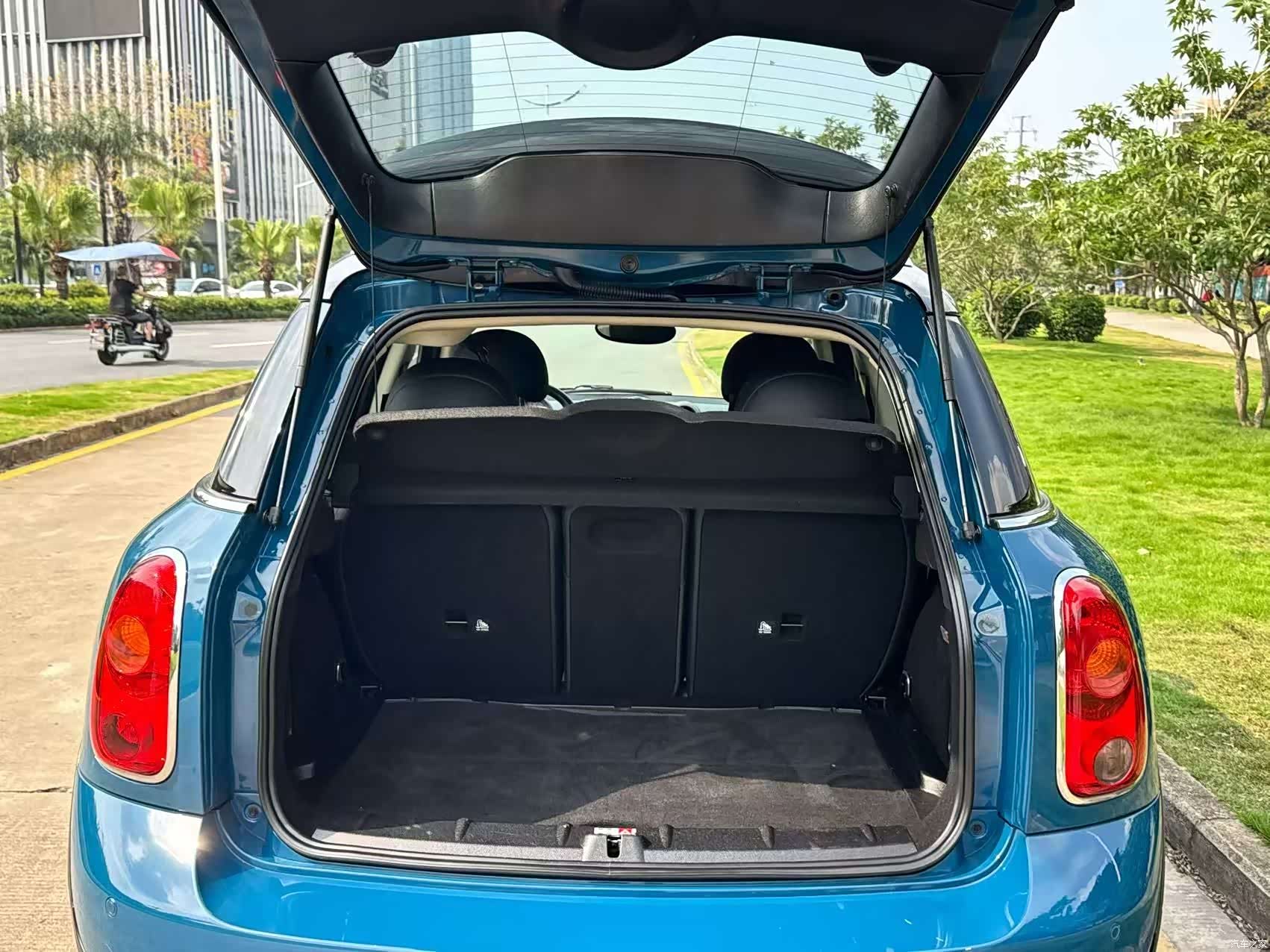 Mini Countryman, 2012 15