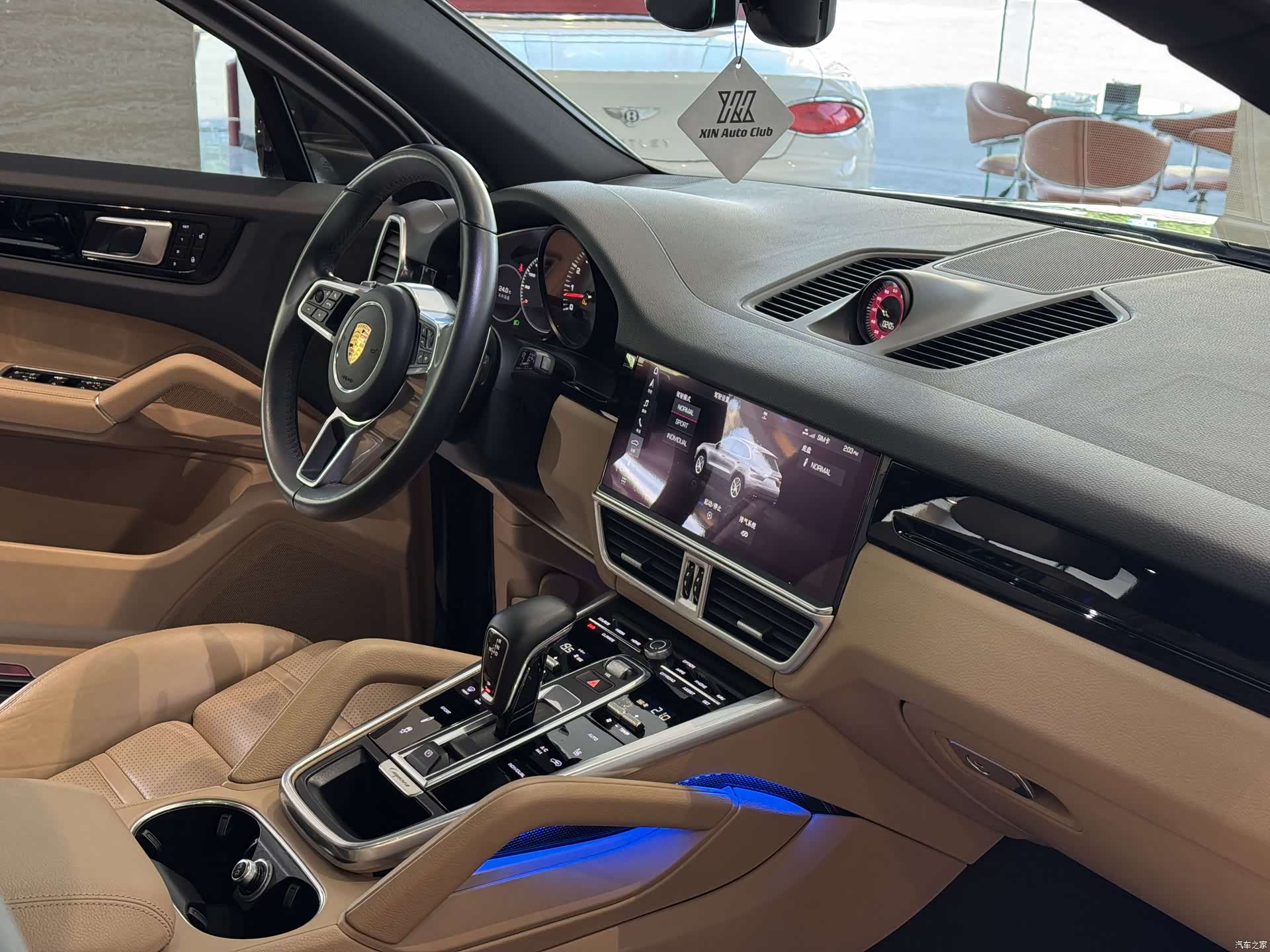 Porsche Cayenne, 2018 9