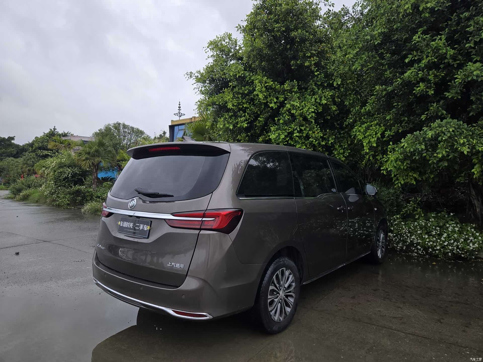 Buick GL8, 2023 4
