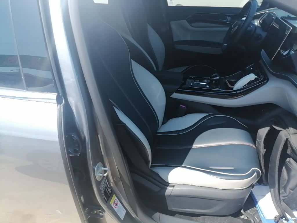 BYD Qin, 2022 25