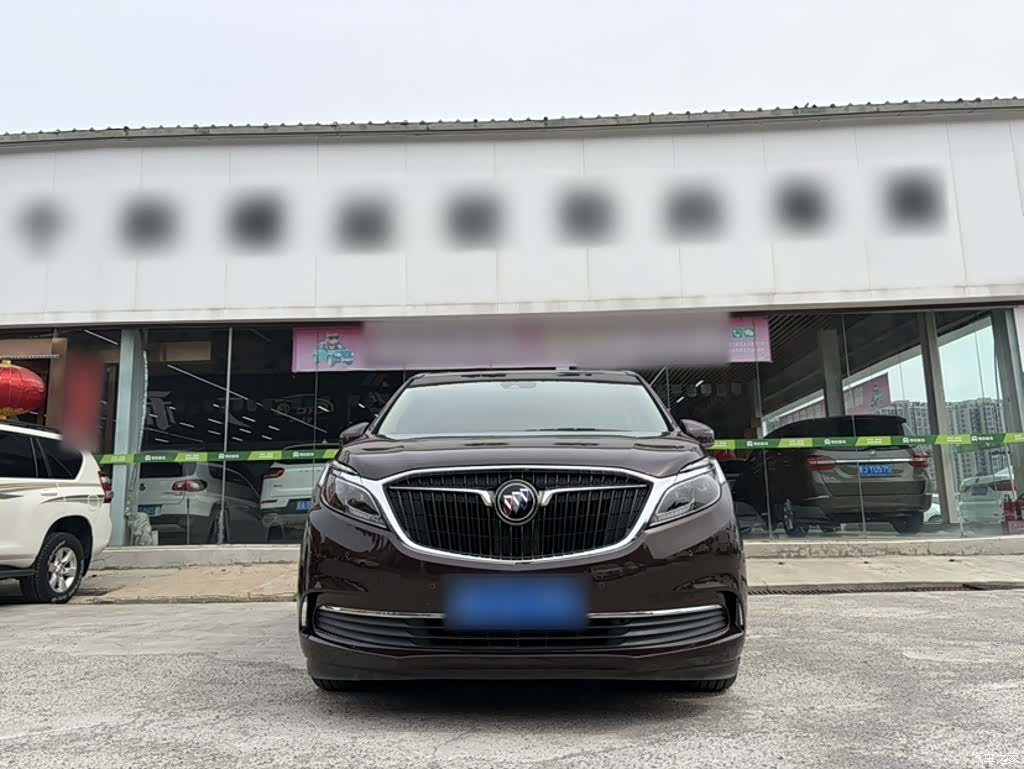Buick GL8, 2018 4