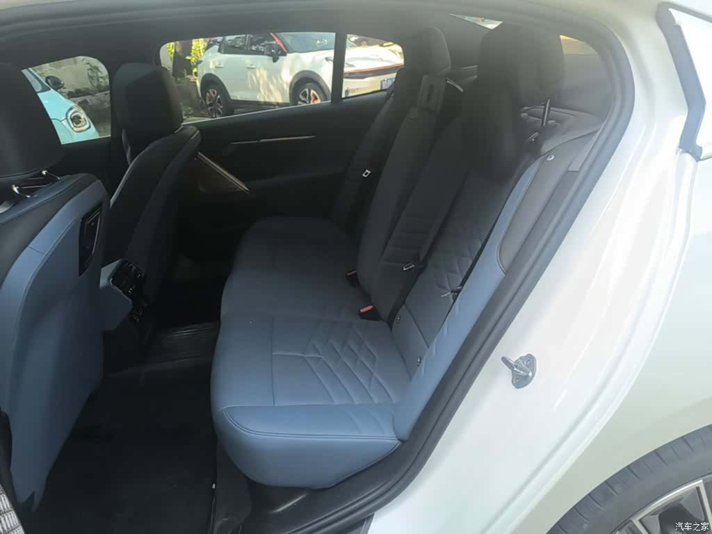 BMW 5 Series, 2024 17