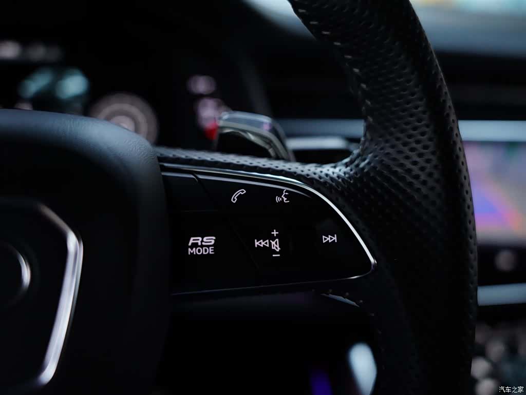 Audi Q8, 2021 15
