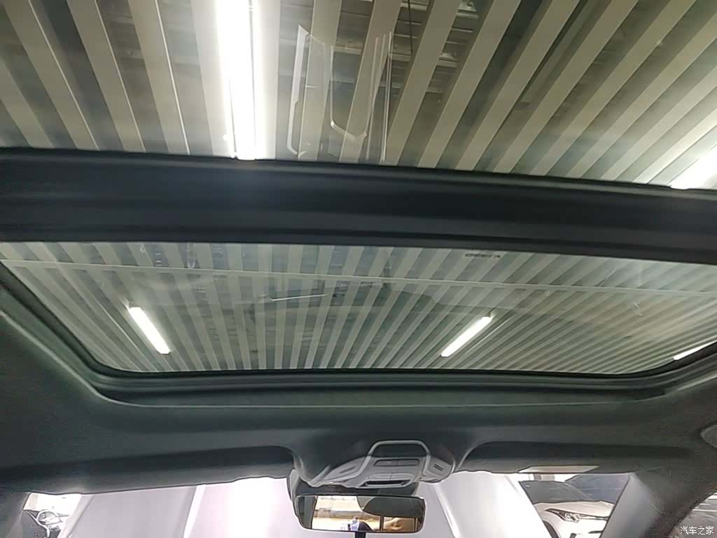Geely Preface, 2024 18