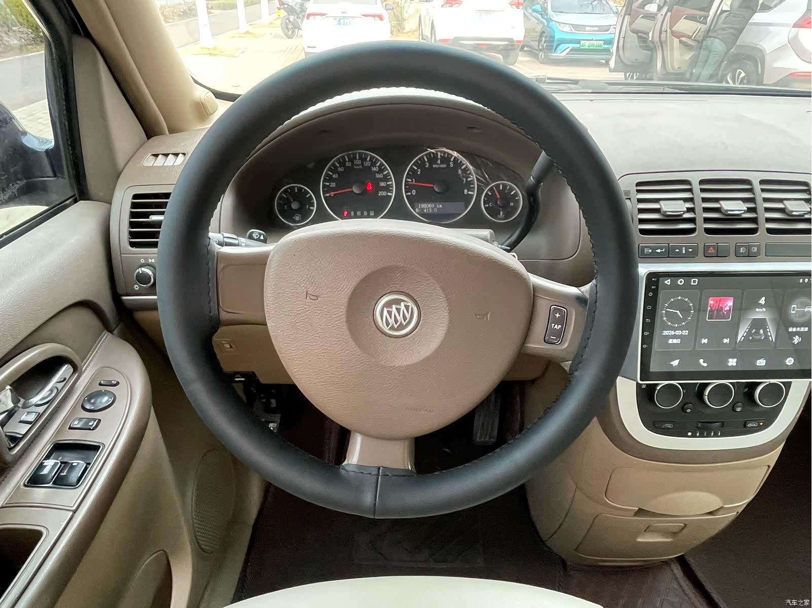 Buick GL8, 2016 11