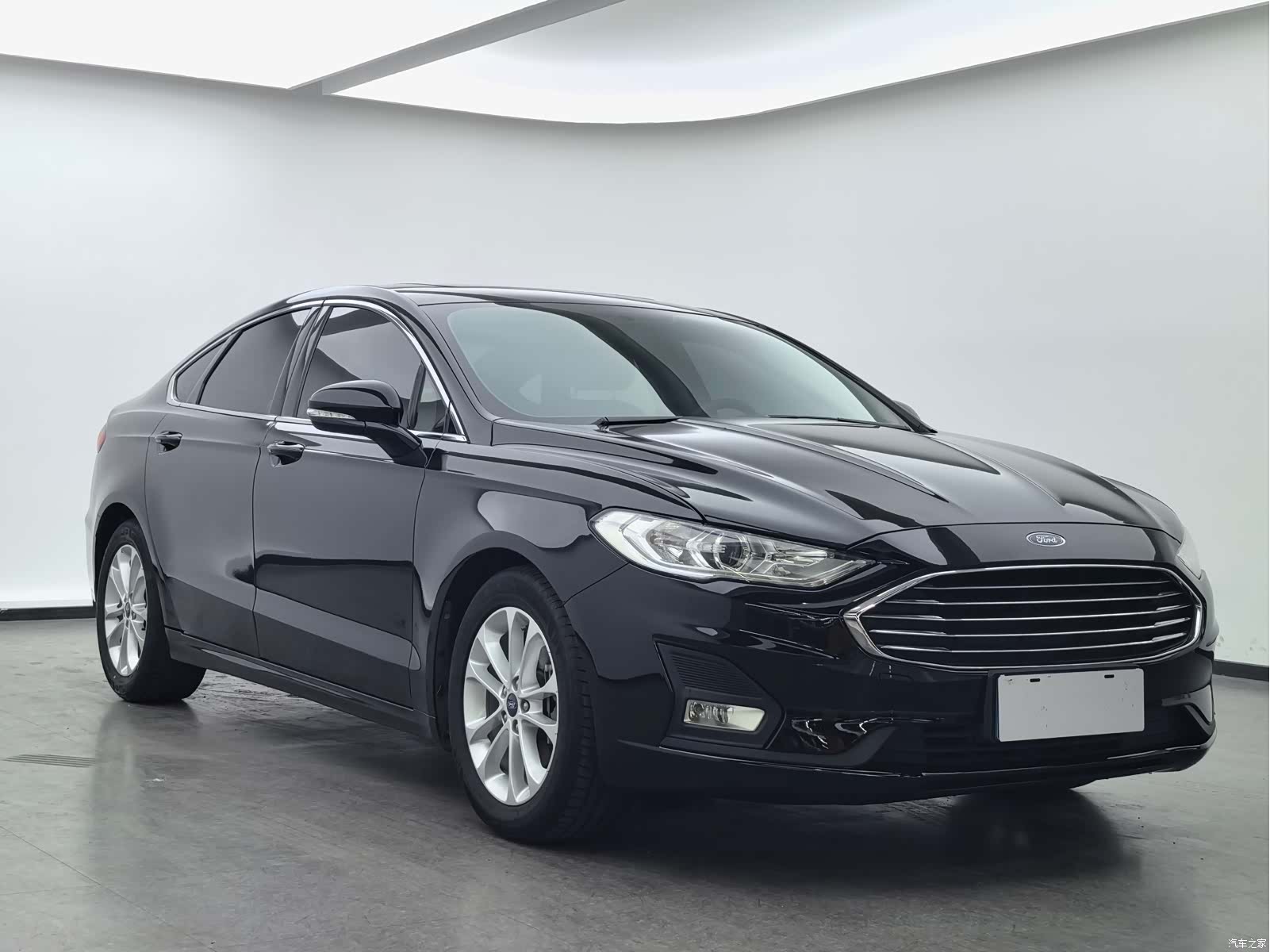Ford Mondeo, 2020 3
