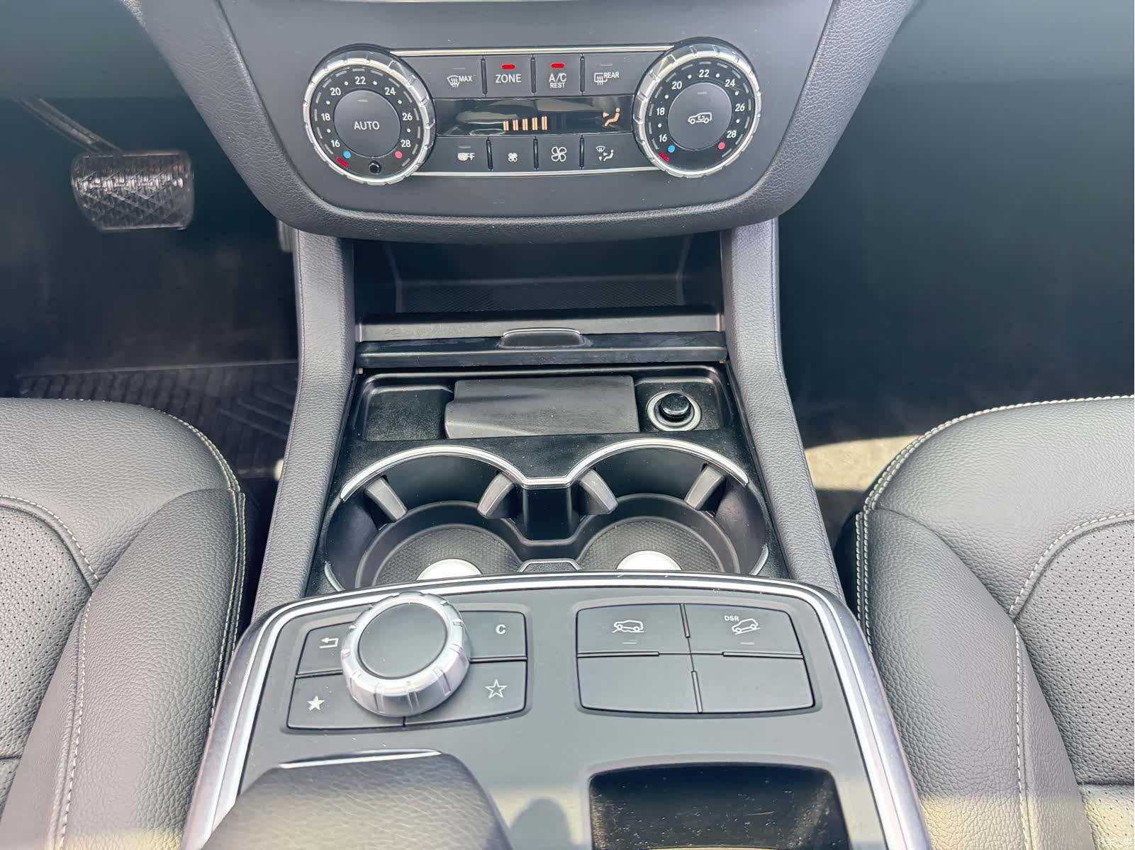 Mercedes-Benz M-Class, 2015 13