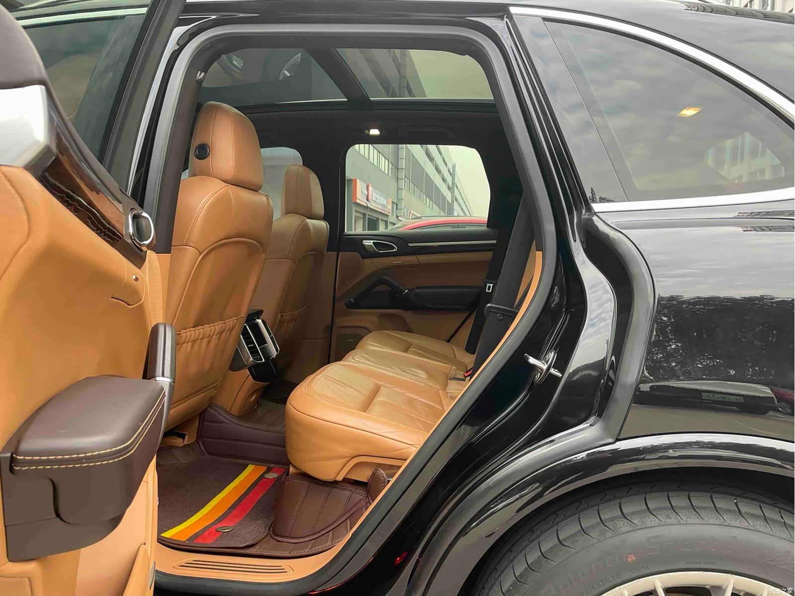 Porsche Cayenne, 2013 10