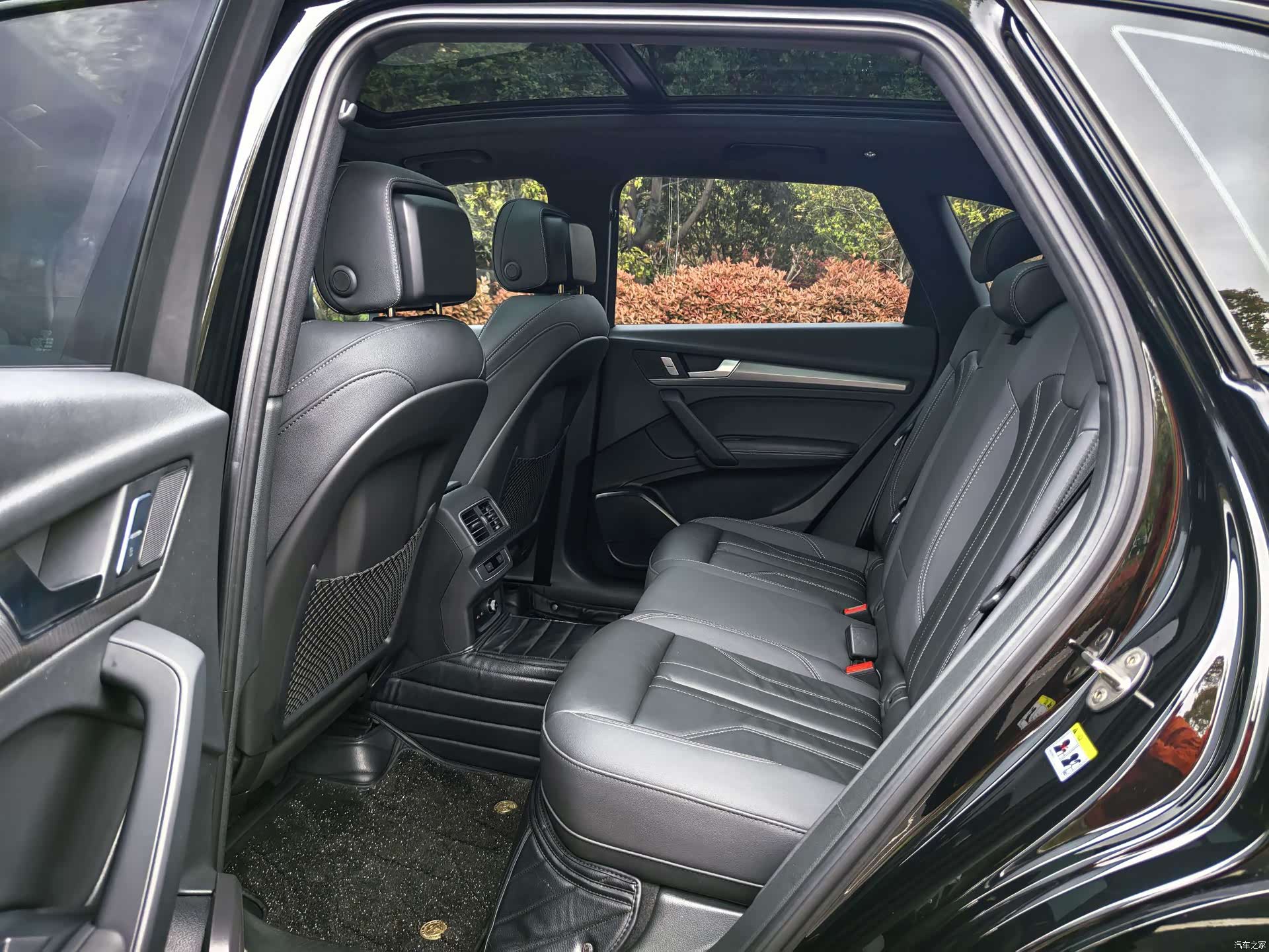 Audi Q5L, 2023 11
