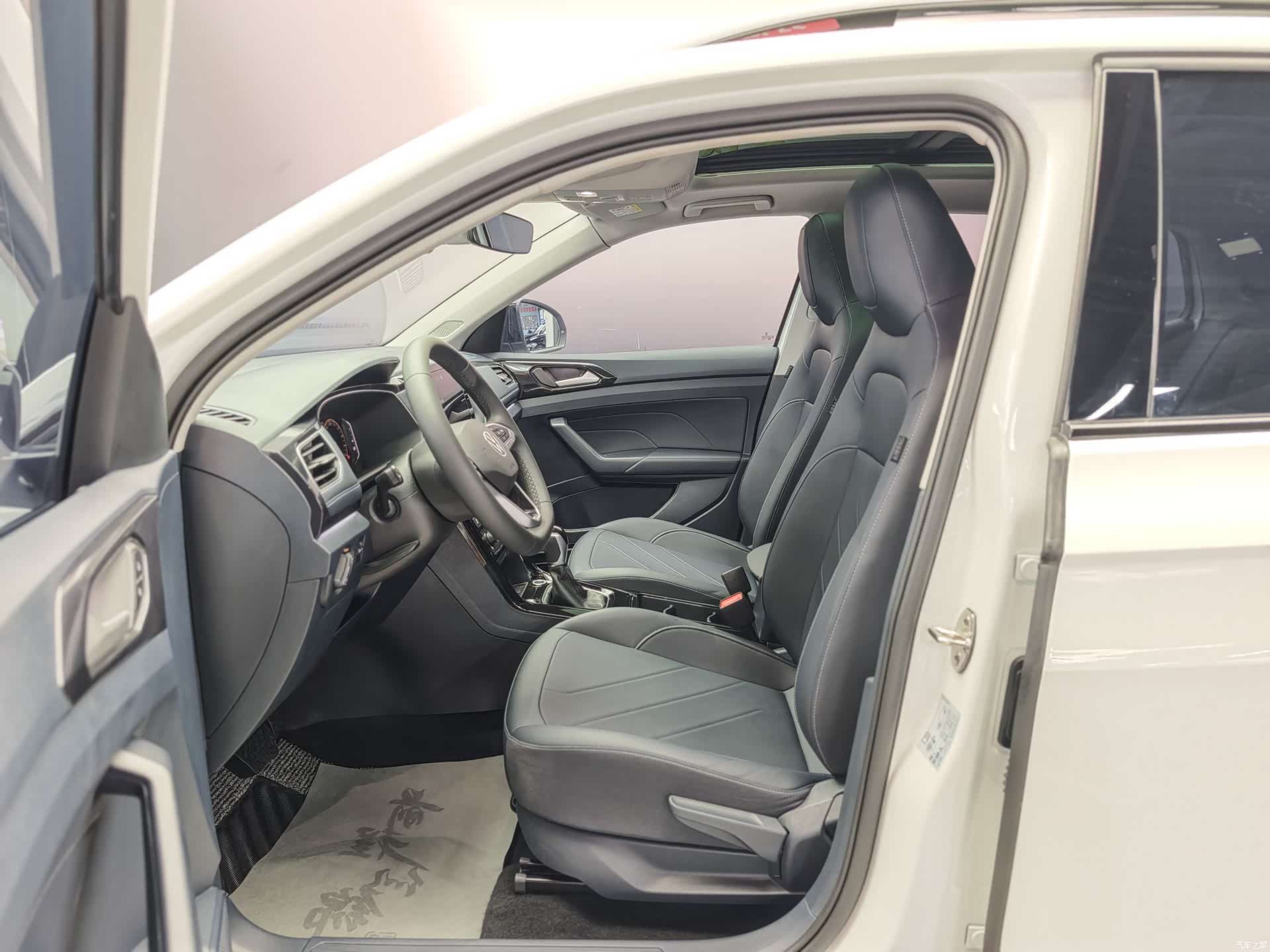Volkswagen Tharu, 2025 все фото