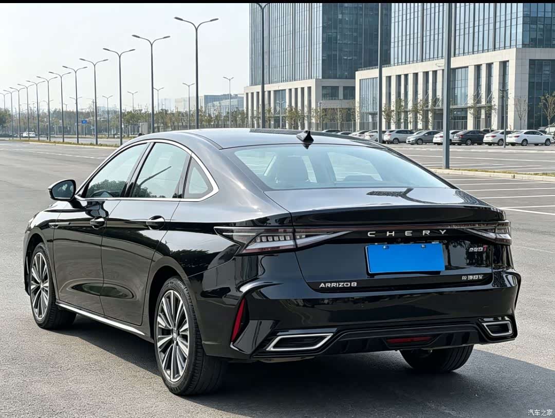 Chery Arrizo 8, 2022 3