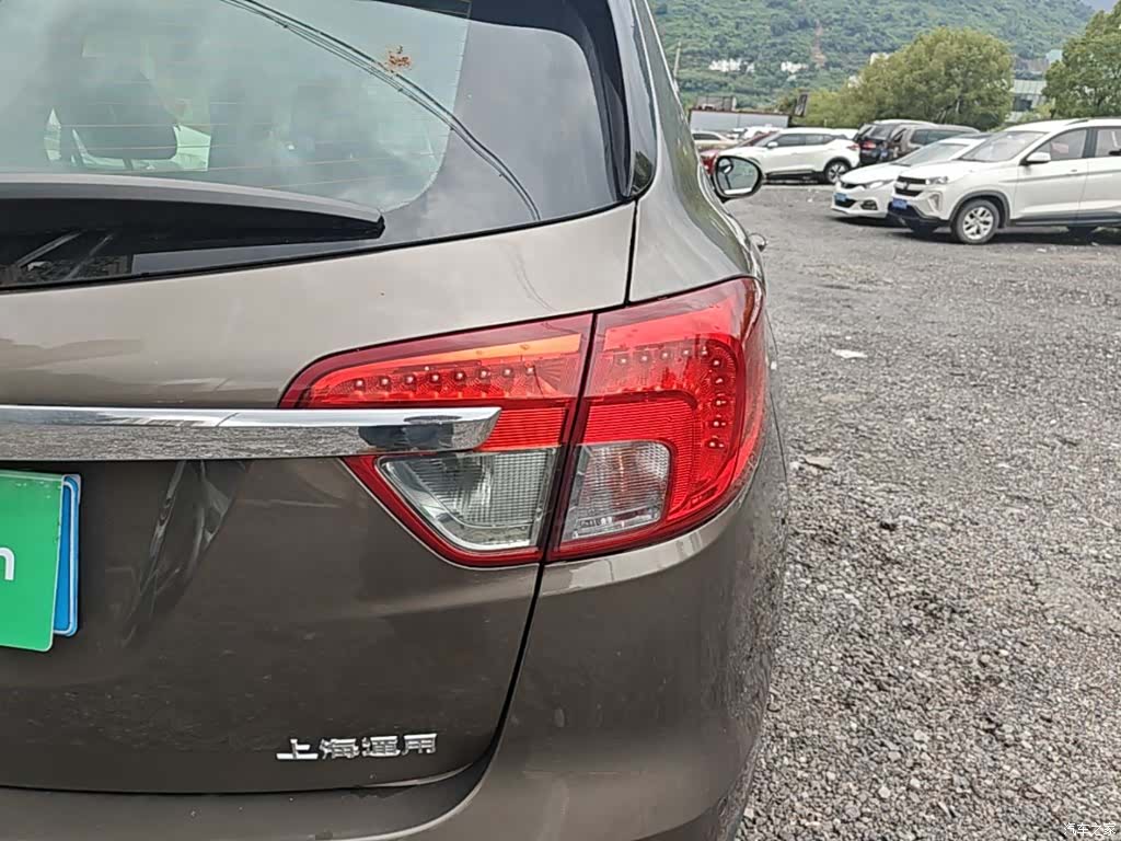 Buick Envision Plus, 2015 8
