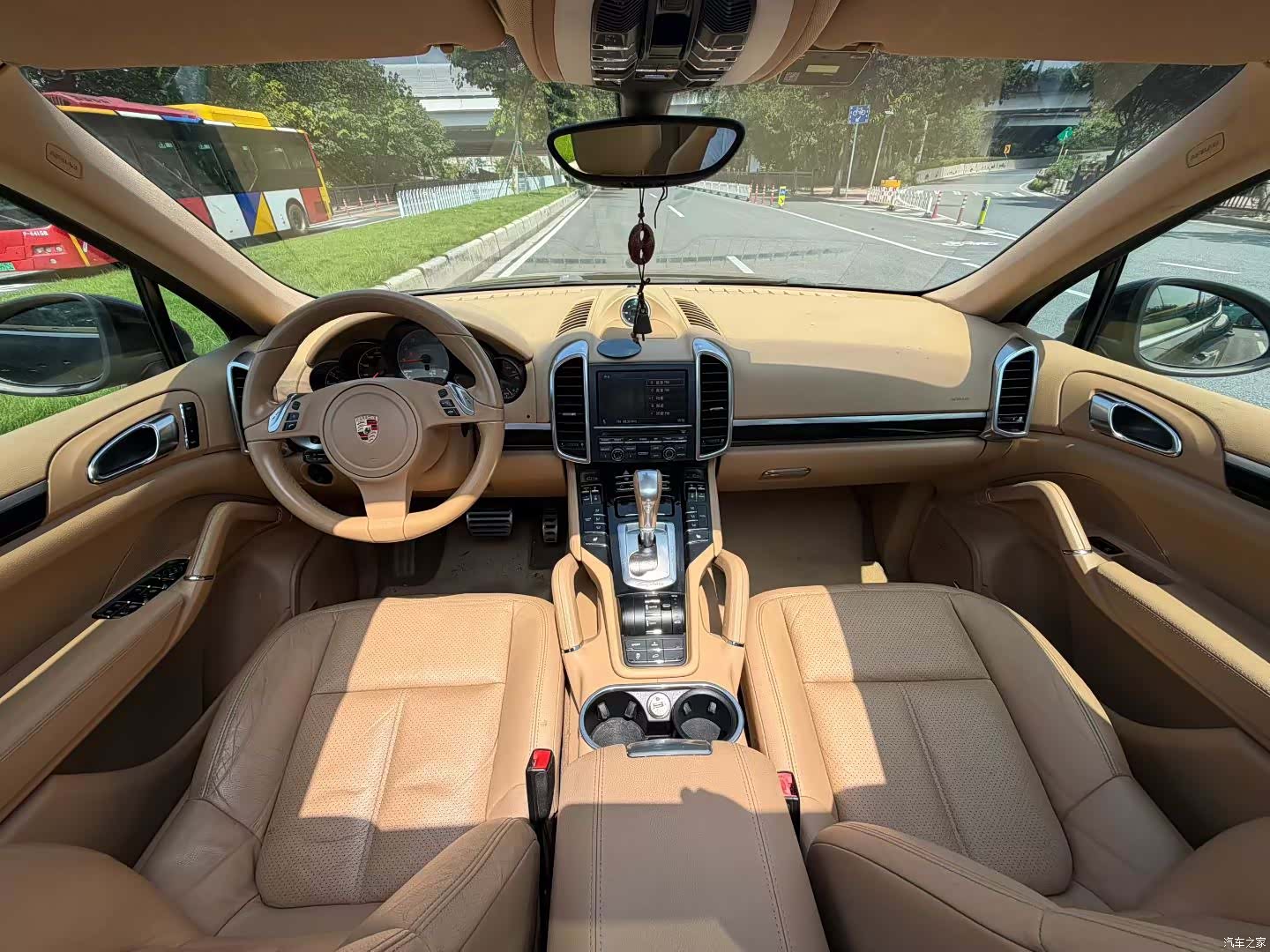 Porsche Cayenne, 2012 9