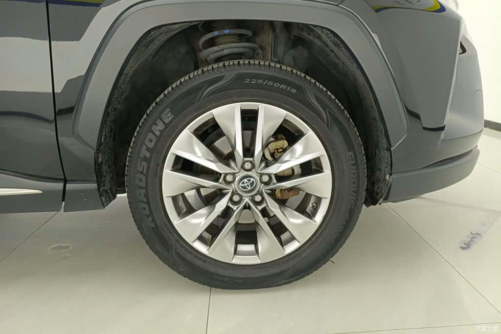 Toyota Wildlander, 2022 6
