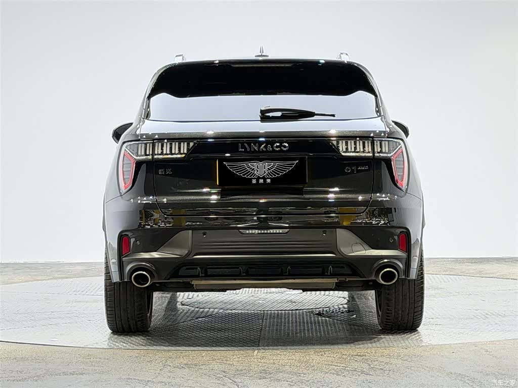 Lynk & Co 01, 2021 все фото