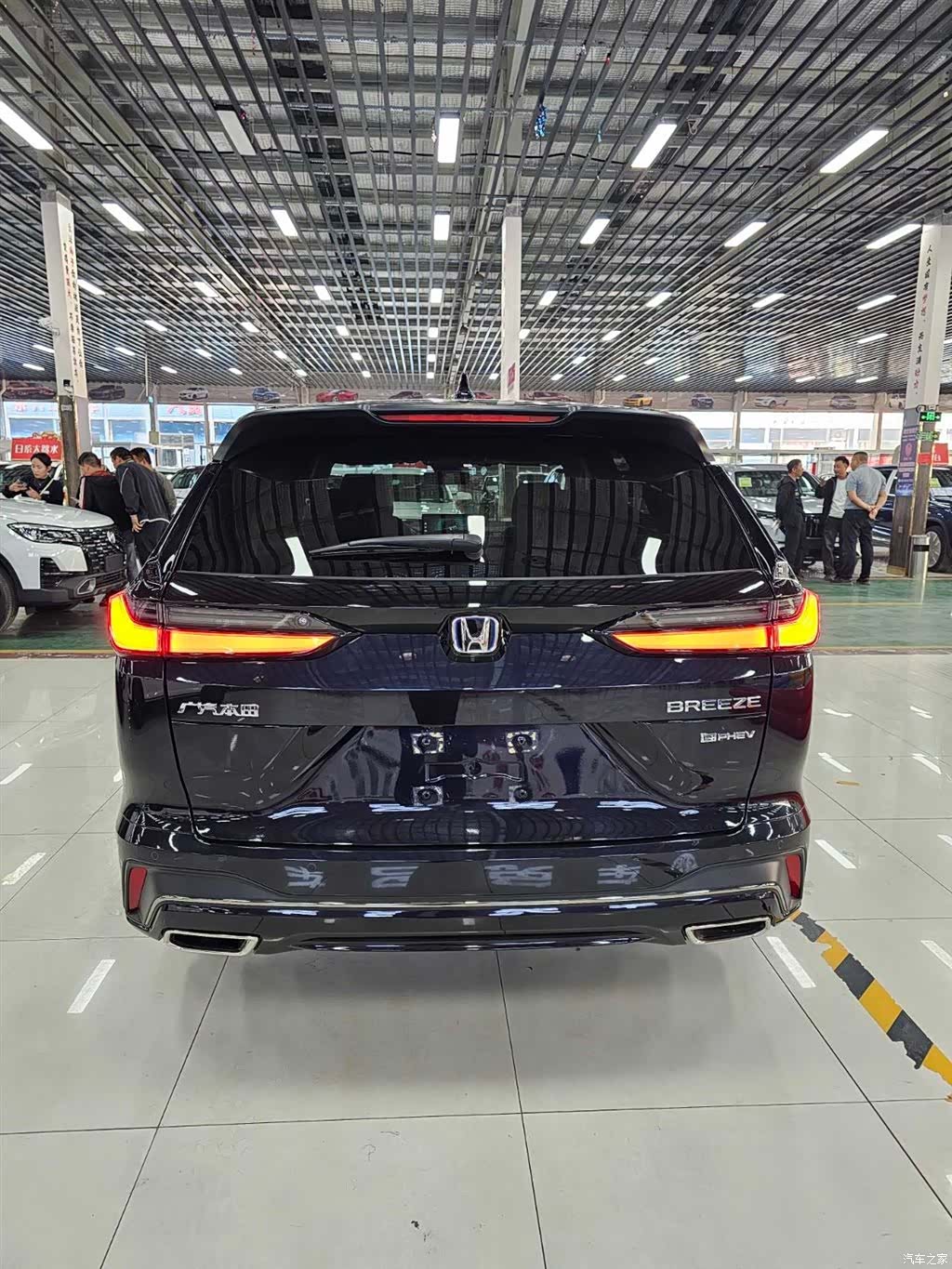 Honda Breeze, 2025 4