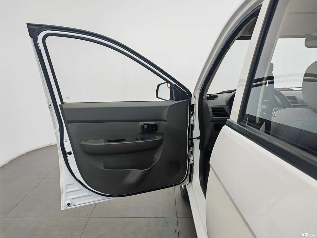Wuling Hongguang, 2019 8