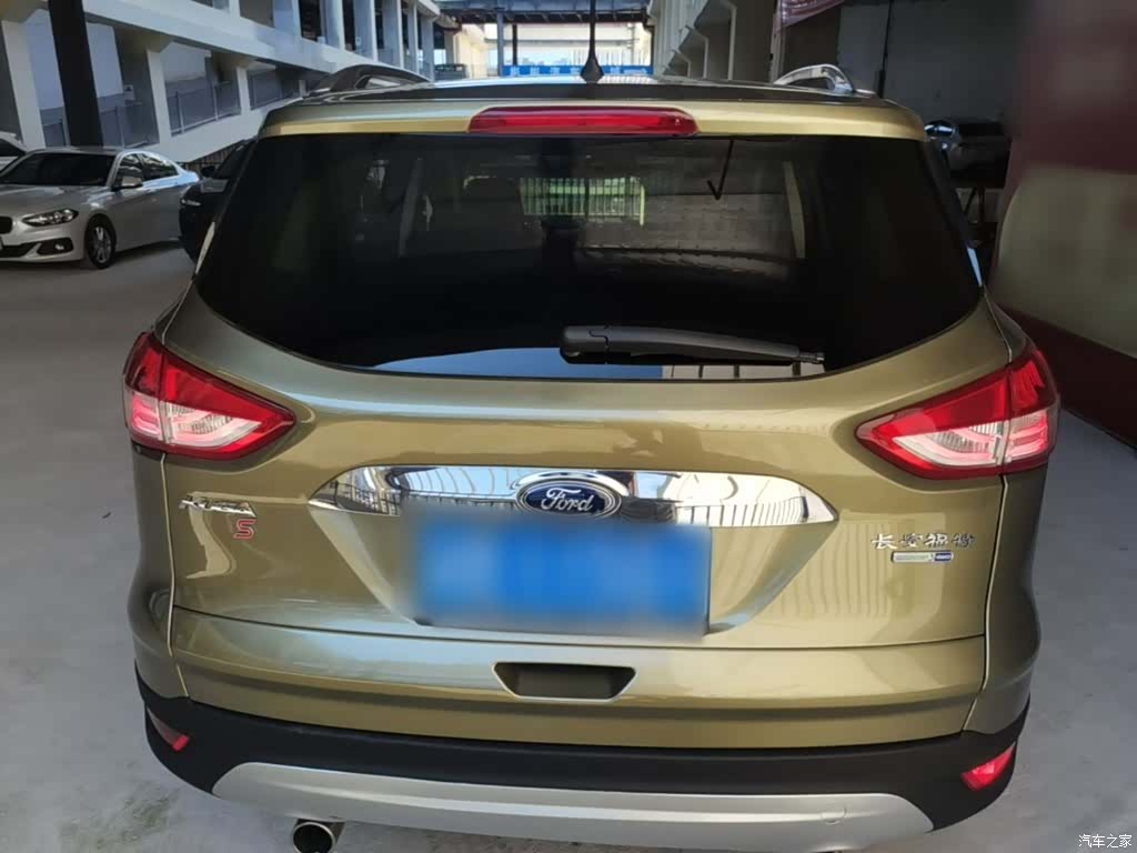 Ford Kuga, 2015 6