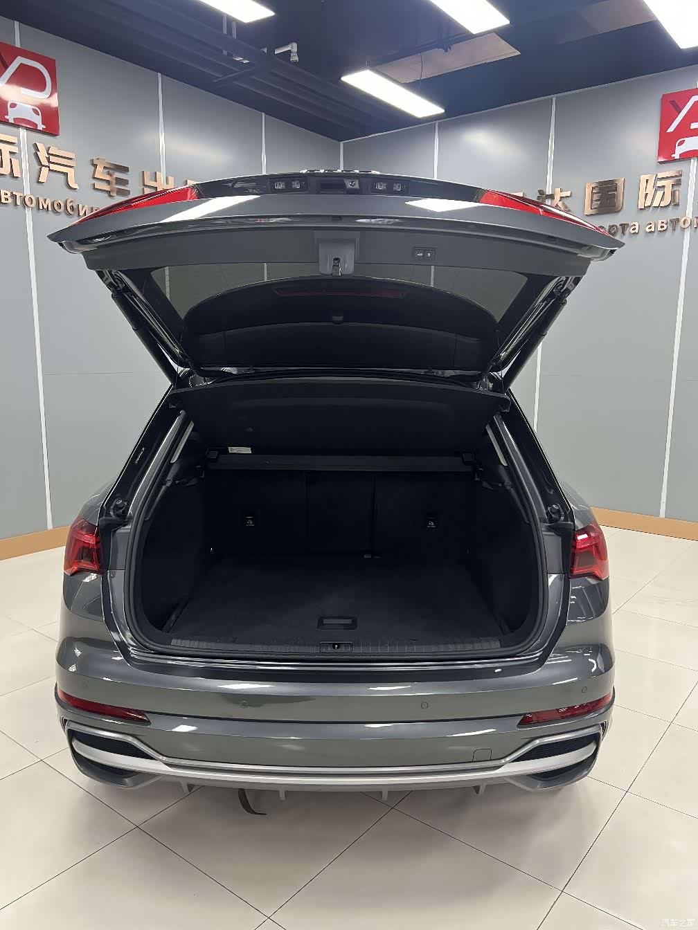 Audi Q3, 2023 16