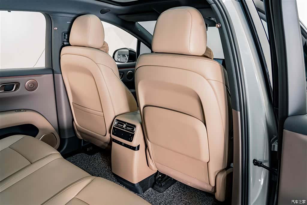 Li Auto i6, 2025 19