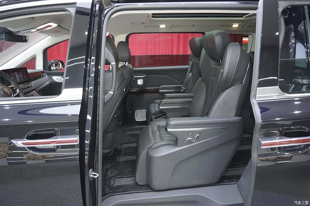 Hongqi HQ9, 2023 13