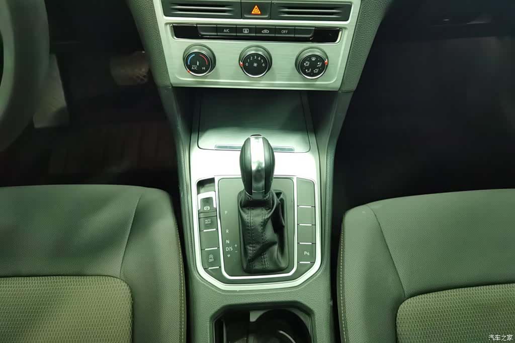 Volkswagen Golf, 2016 16