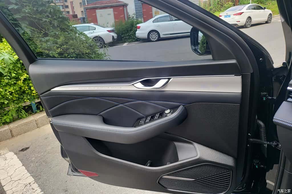 Geely Preface, 2025 7