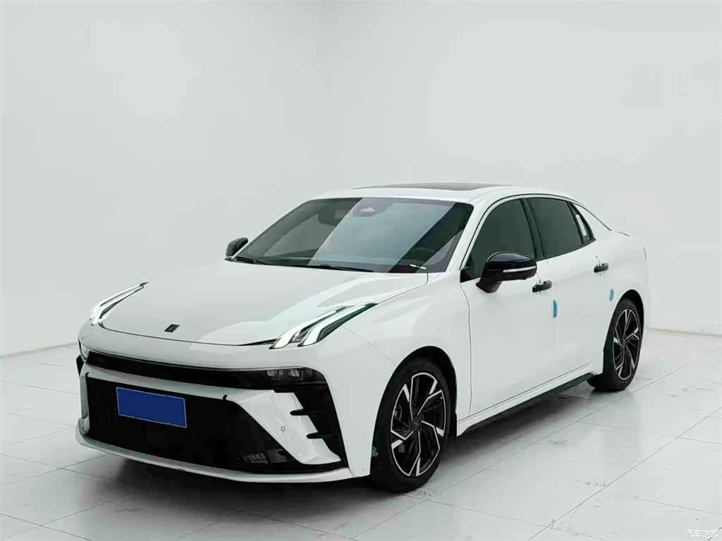 Lynk & Co 02