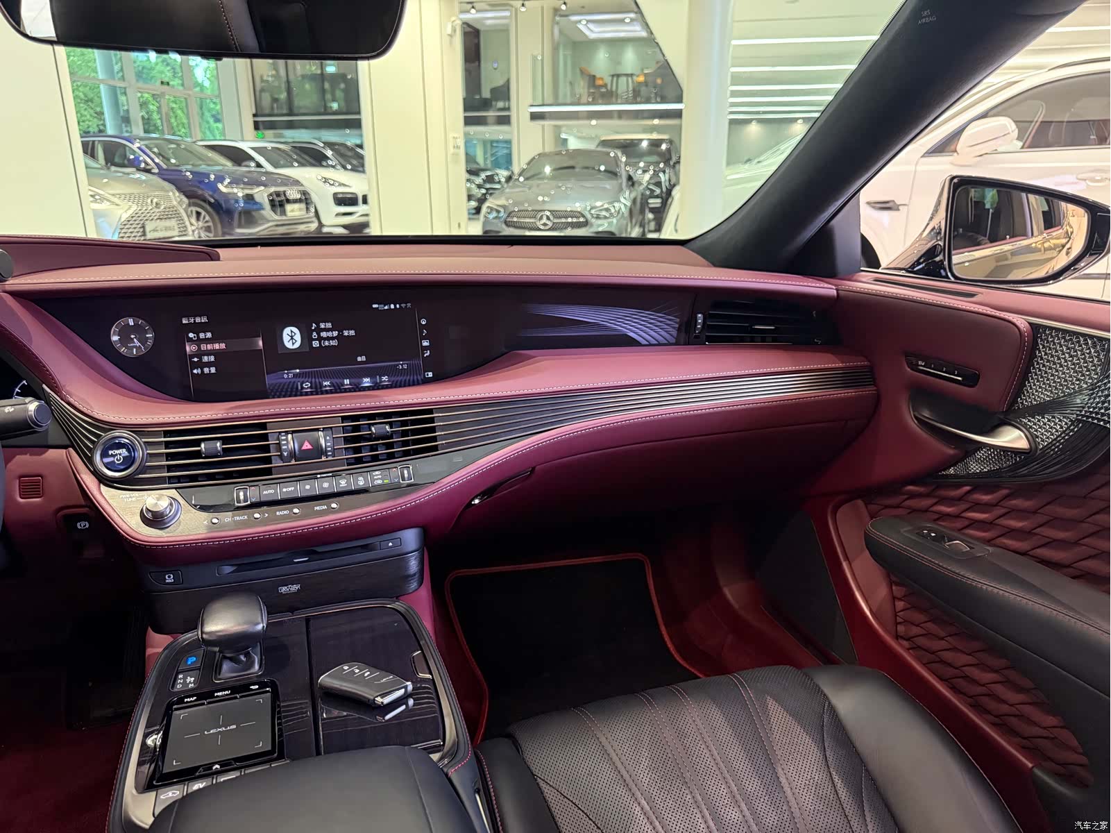 Lexus LS, 2019 17
