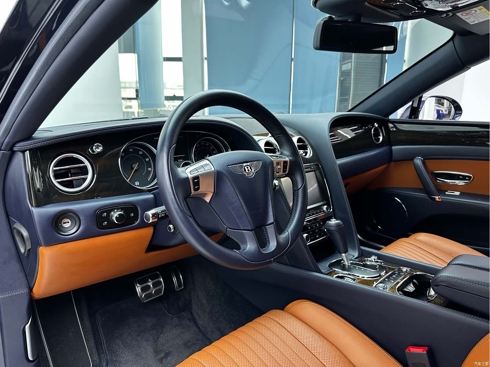 Bentley Flying Spur, 2018 14