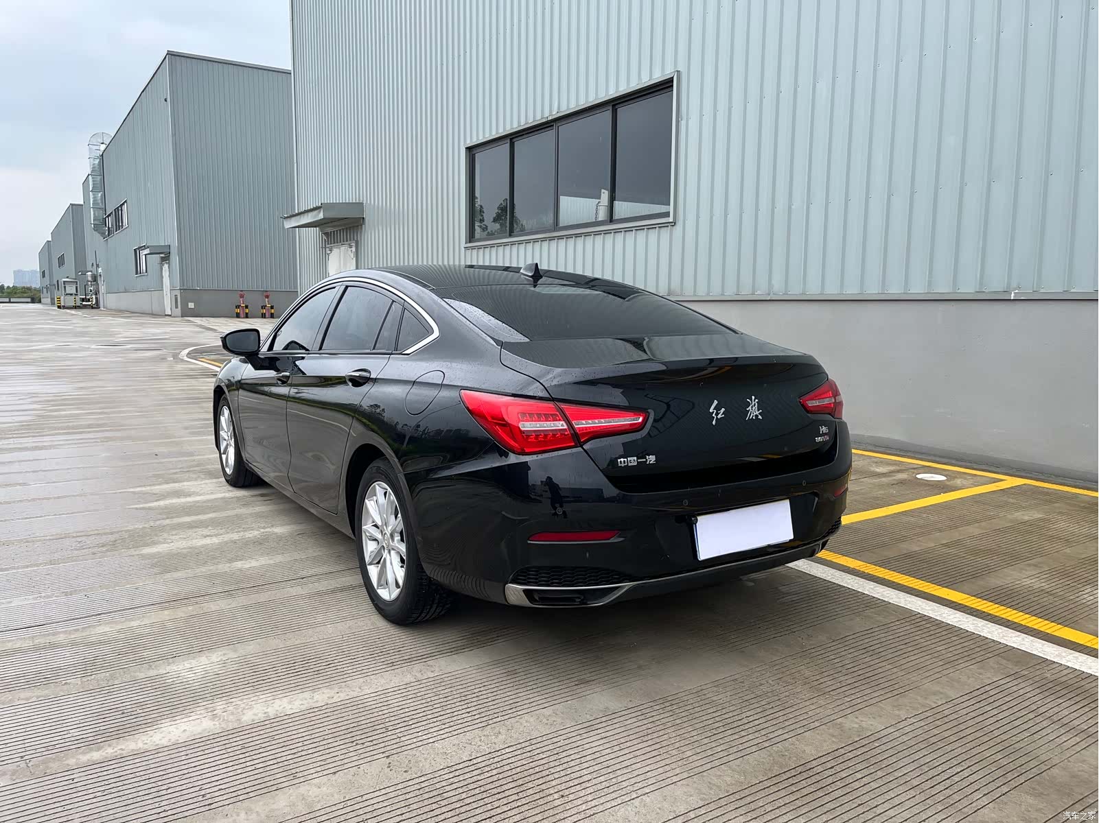 Hongqi H5, 2018 7