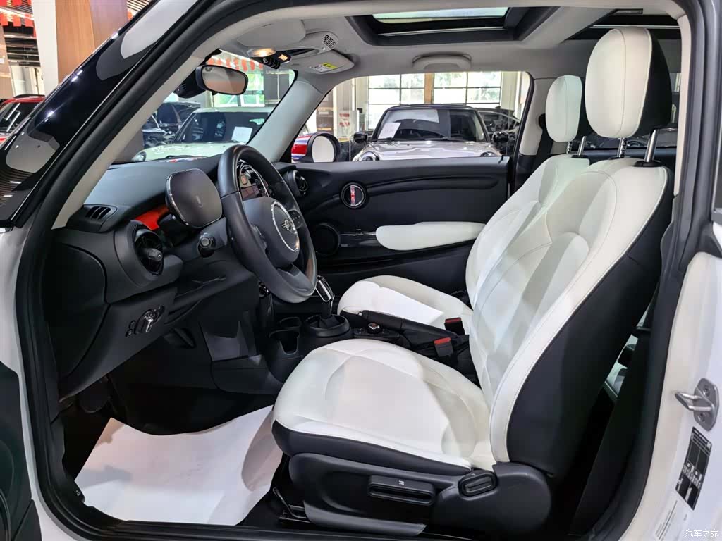 Mini ONE, 2023 6