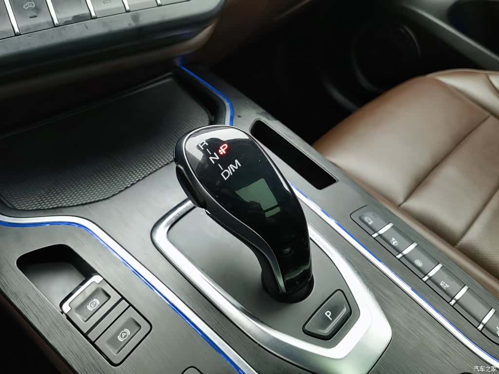 WEY VV7, 2019 13