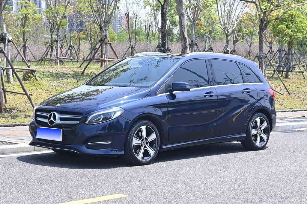 Mercedes-Benz B-Class, 2018 1