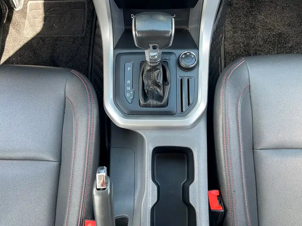 MAXUS Chase T70