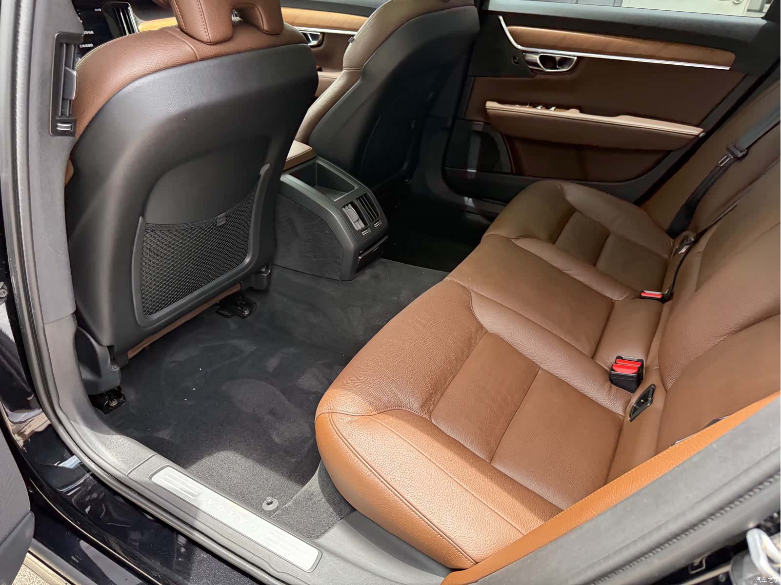 Volvo S90, 2018 31