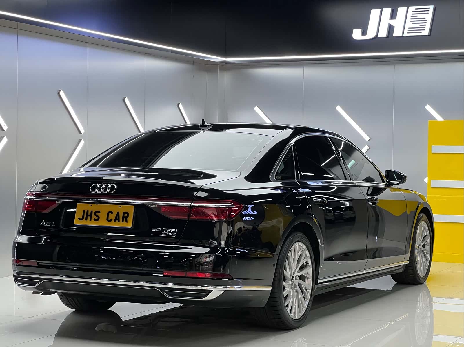 Audi A8L, 2020 4