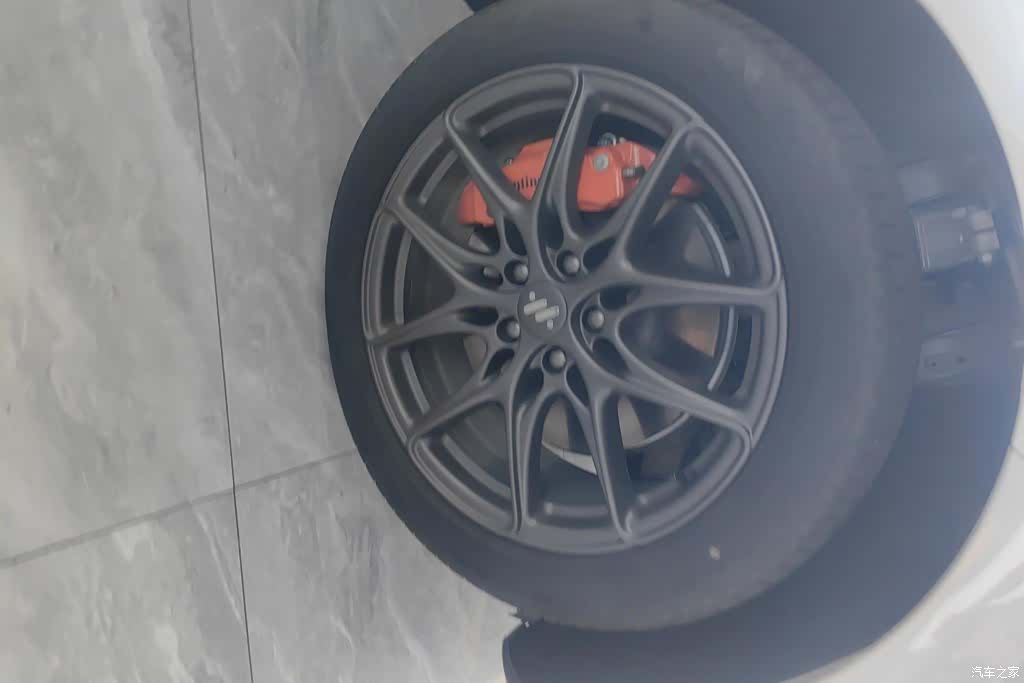 IM Motors LS6, 2024 6
