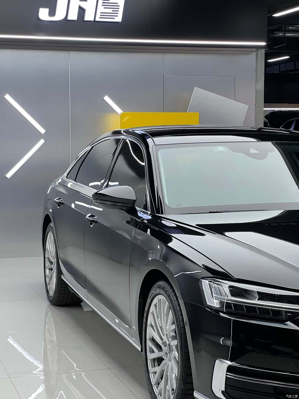 Audi A8L, 2020 44