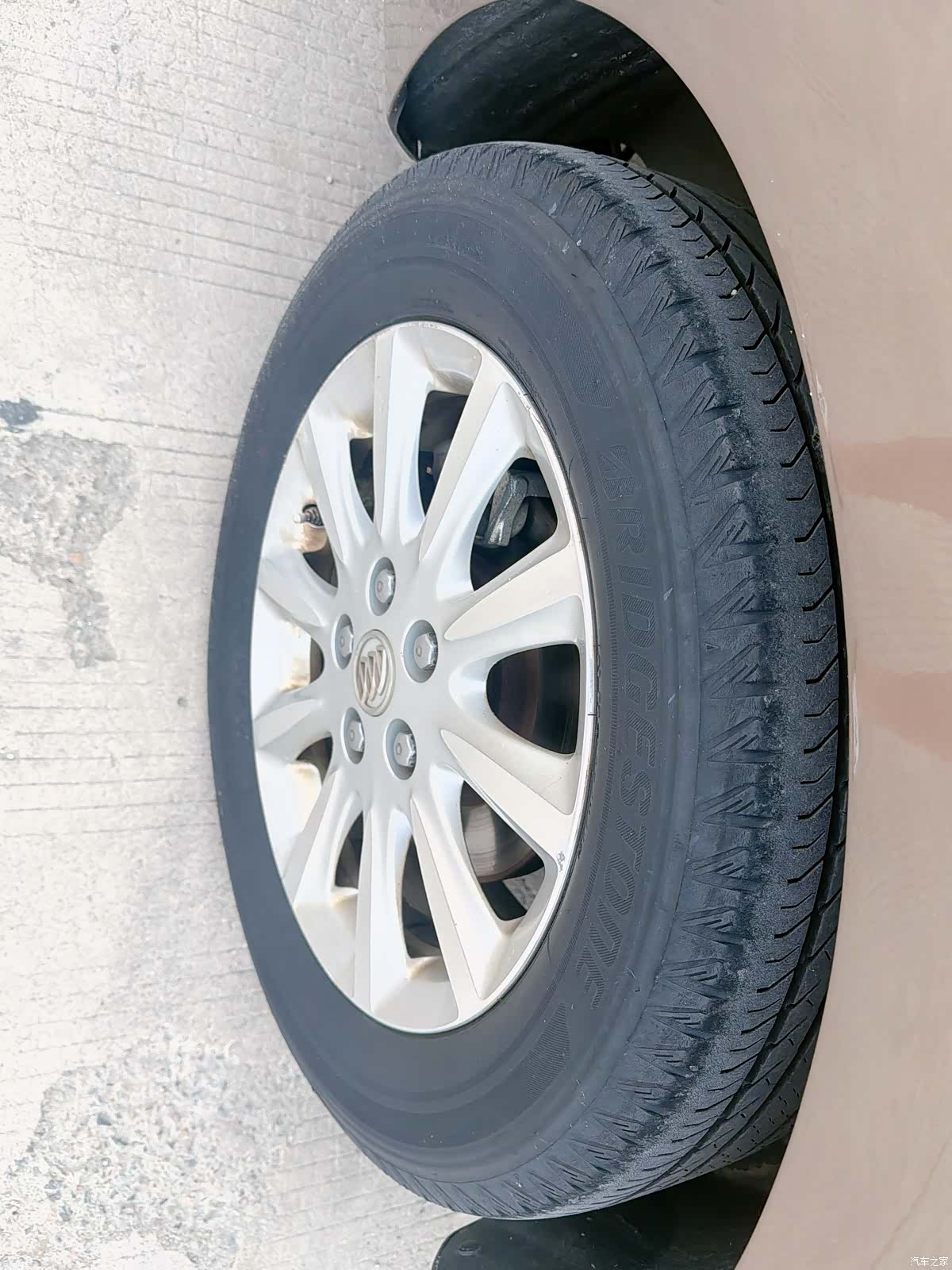 Buick GL8, 2013 9