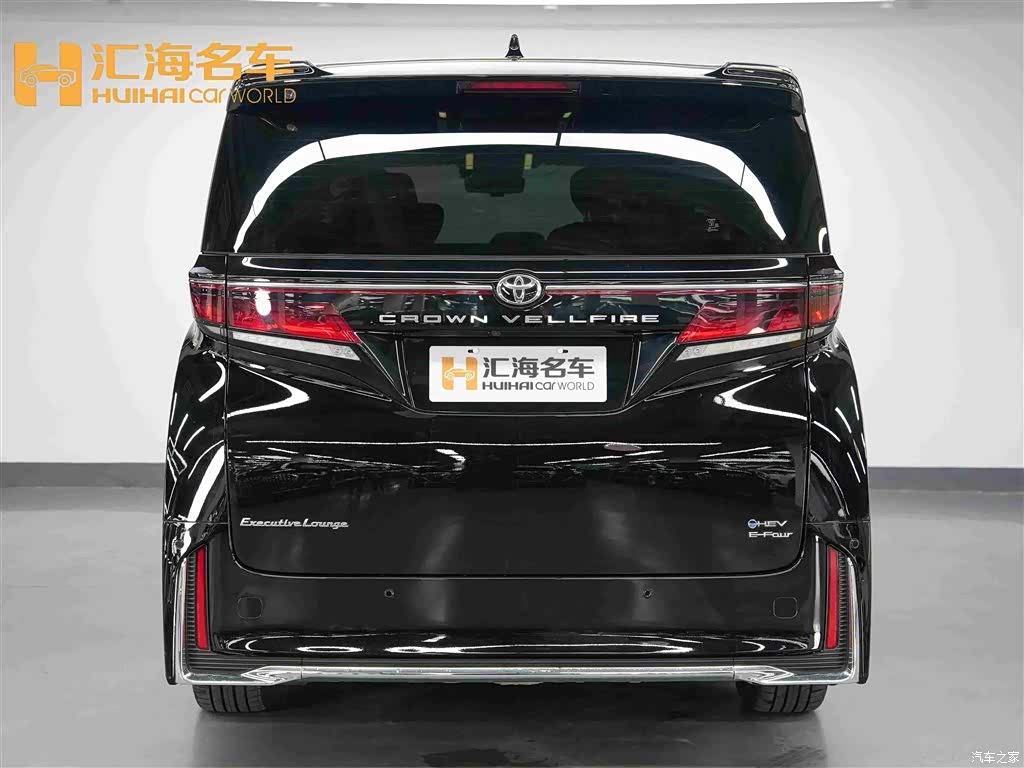 Toyota Vellfire, 2025 все фото