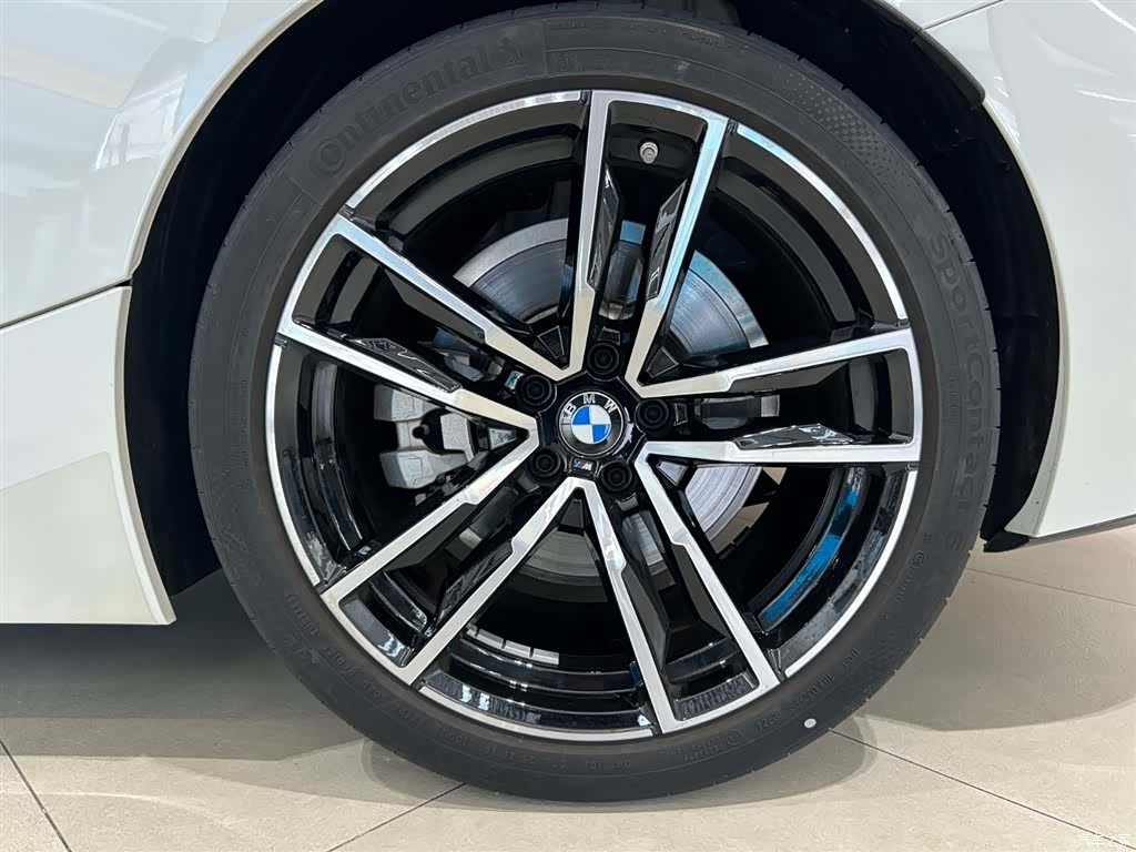BMW Z4, 2025 7